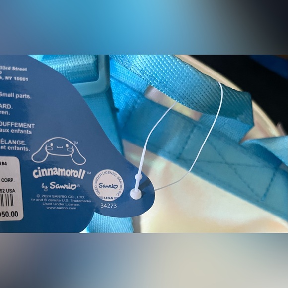 NWT! CINNAMOROLL BACKPACK! SHIMMERY W/ A FREE ADORABLE CINNAMOROLL TOY! - Picture 5 of 6